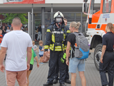 Bommern feiert