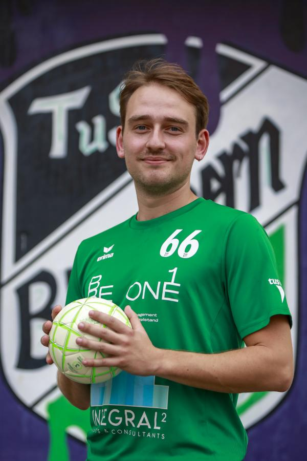 Niko Kiefer