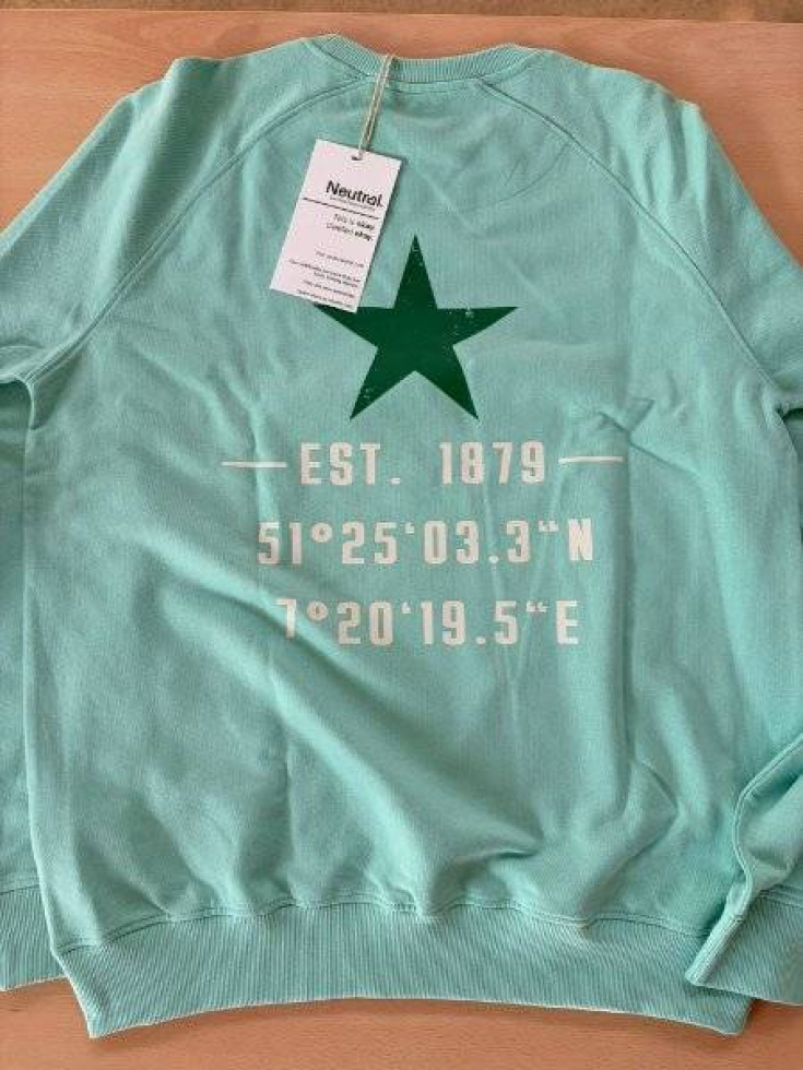 Pullover – Mint mit dunkel grünem Stern - Sommer 2026 - UNISEX
